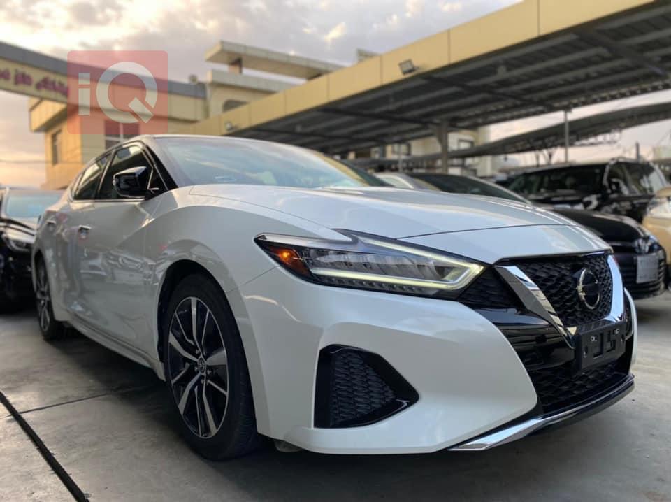 Nissan Maxima
